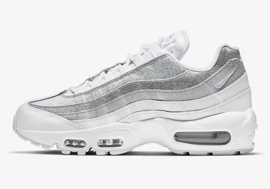 Air max 95 mạ bạc đã đủ quyến rũ các chị em ngay từ cái nhìn đầu tiên chưa??? Air max 95 mạ bạc đã đủ quyến rũ các chị em ngay từ cái nhìn đầu tiên chưa???