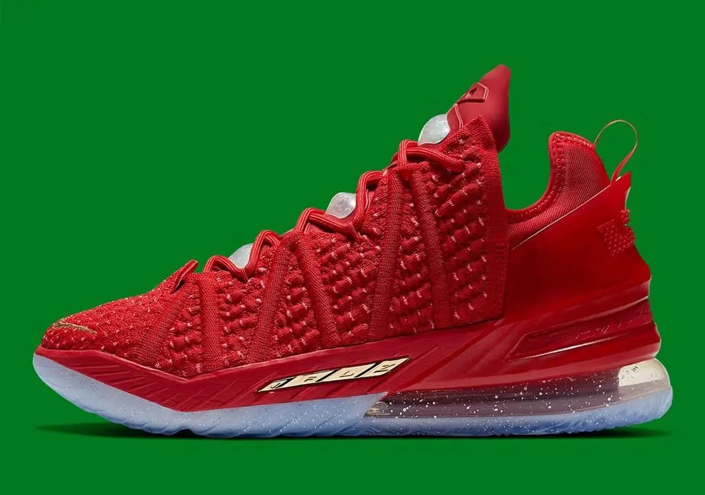 LeBron James và Nike gửi một món quà giáng sinh đến với người hâm mộ cùng LeBron 18 “X-mas In LA” LeBron James và Nike gửi một món quà giáng sinh đến với người hâm mộ cùng LeBron 18 “X-mas In LA”