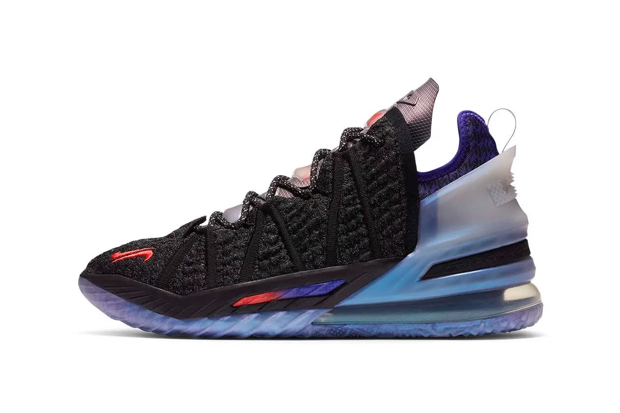 Nike cùng Kylian Mbappé và LeBron James hội tụ trong một siêu phẩm mới cực khủng Nike cùng Kylian Mbappé và LeBron James hội tụ trong một siêu phẩm mới cực khủng