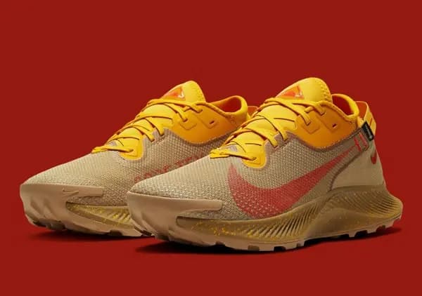 Nike Pegasus Trail 2 Gore-Tex ra mắt phối màu “Dark Sulfur” pha trộn với “Parachute Beige” Nike Pegasus Trail 2 Gore-Tex ra mắt phối màu “Dark Sulfur” pha trộn với “Parachute Beige”