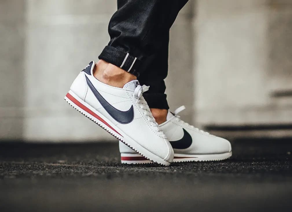 Nike Cortez - danh tiếng hay tai tiếng? Nike Cortez - danh tiếng hay tai tiếng?