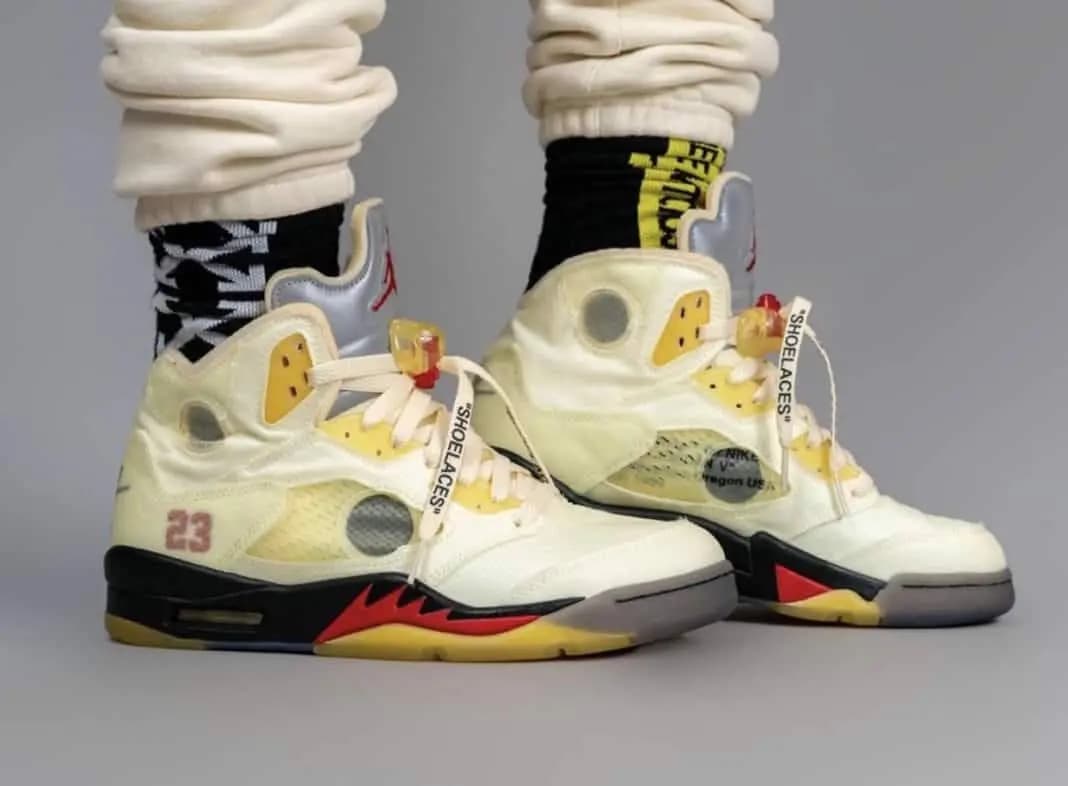Legitcheck: Cách phân biệt Air Jordan 5 Sail real và fake Legitcheck: Cách phân biệt Air Jordan 5 Sail real và fake