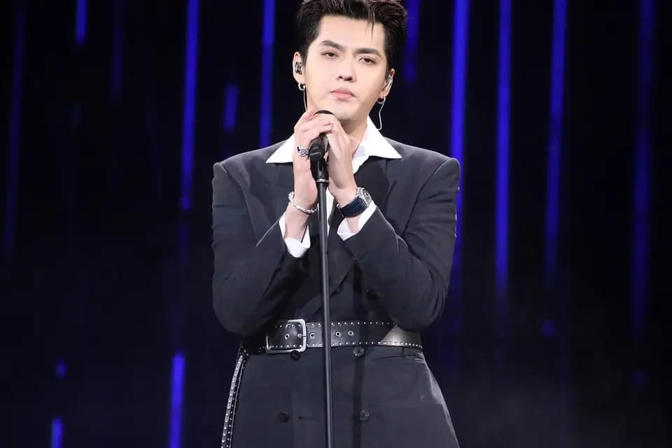 Các thương hiệu loại bỏ Kris Wu sau khi bị cáo buộc có hành vi không đúng chuẩn mực Các thương hiệu loại bỏ Kris Wu sau khi bị cáo buộc có hành vi không đúng chuẩn mực
