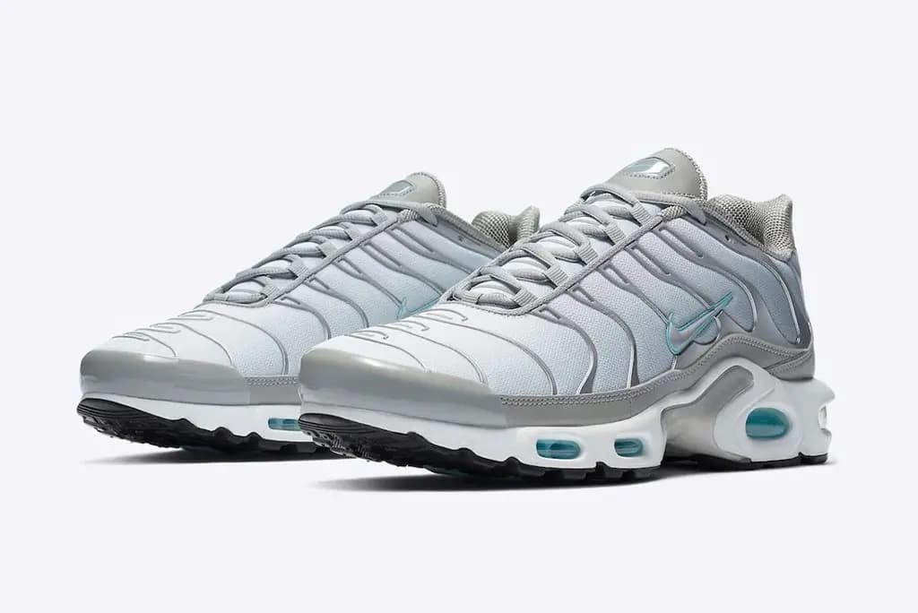 Quái vật thép ‘Glacier Ice’ Nike Air Max Plus Quái vật thép ‘Glacier Ice’ Nike Air Max Plus
