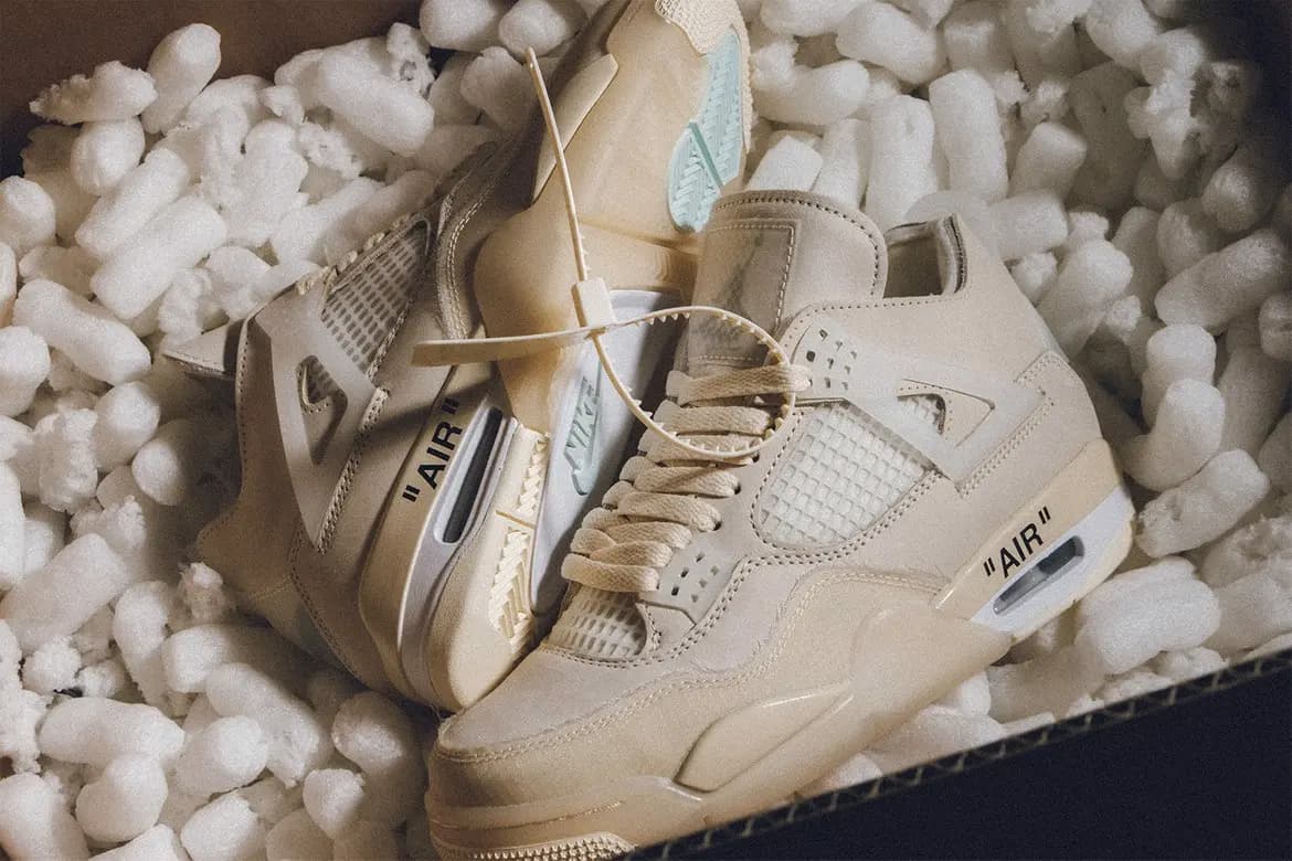 Nike Air Jordan 4 x Off-White Sail - đôi giày làm chao đảo cả showbiz Việt Nike Air Jordan 4 x Off-White Sail - đôi giày làm chao đảo cả showbiz Việt