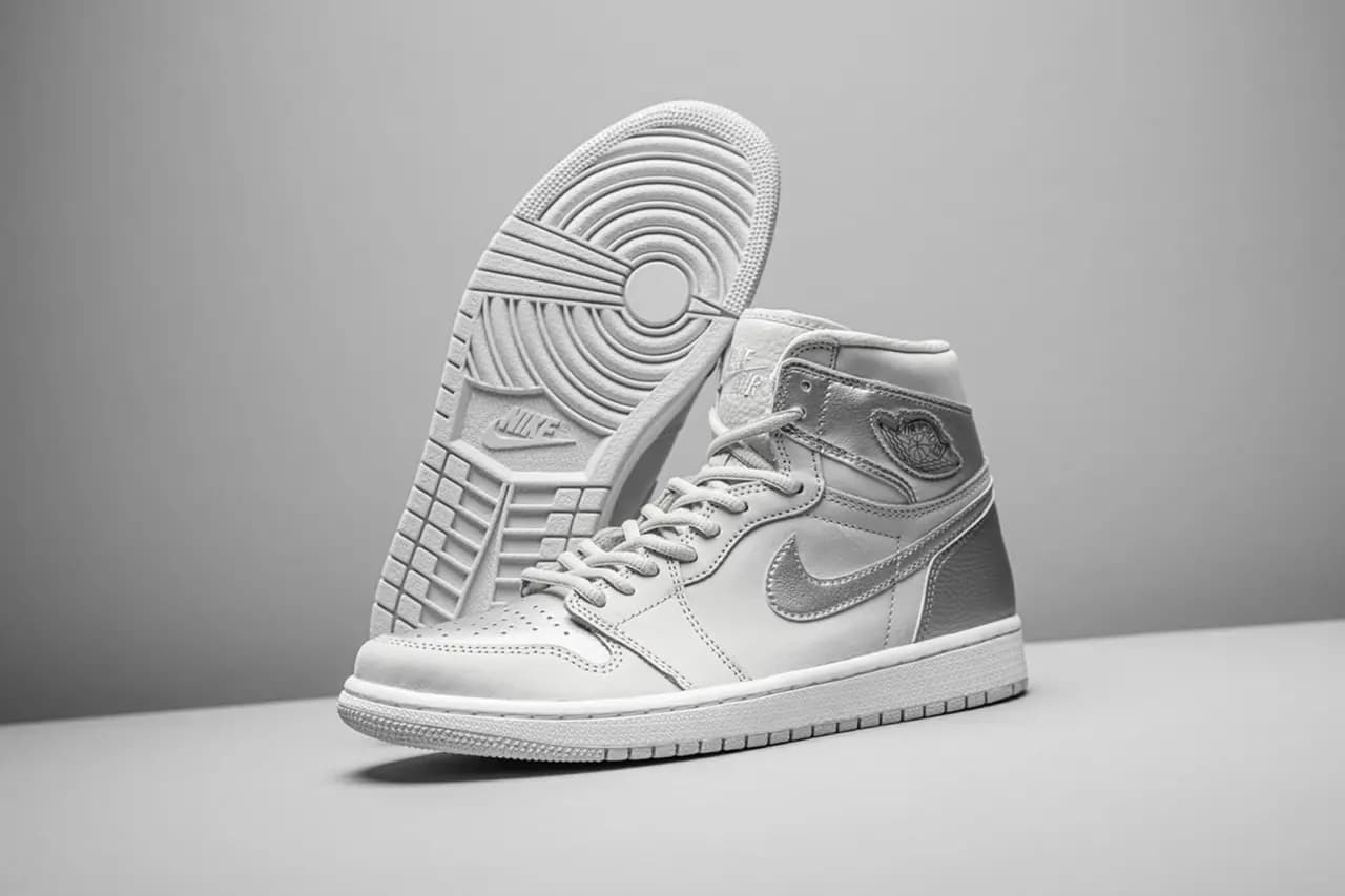 10 đôi sneaker high top được yêu thích nhất năm 2021 (Phần 1) 10 đôi sneaker high top được yêu thích nhất năm 2021 (Phần 1)