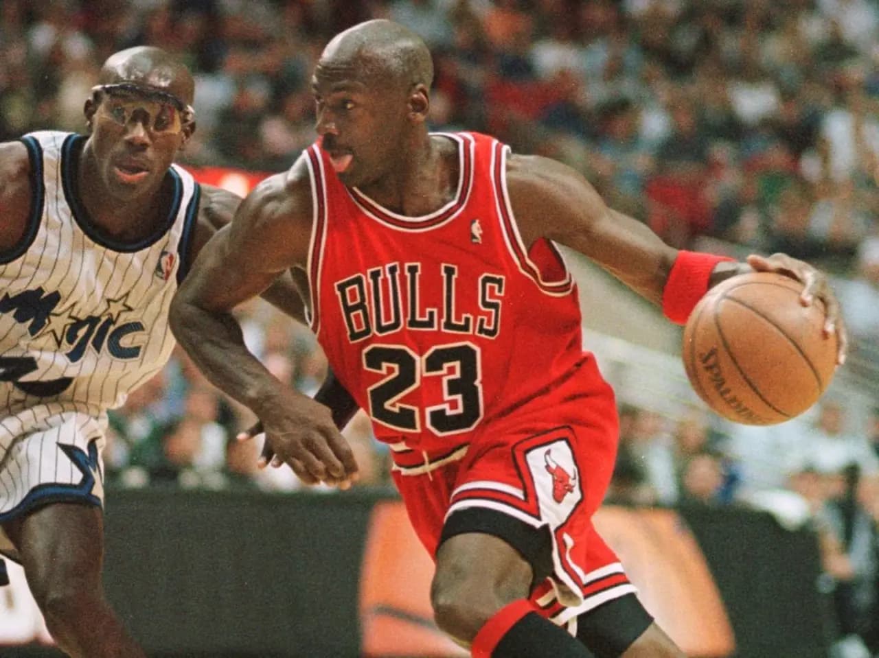 Làm thế nào để Michael Jordan có thể trở thành vận động viên giàu nhất thế giới? Làm thế nào để Michael Jordan có thể trở thành vận động viên giàu nhất thế giới?