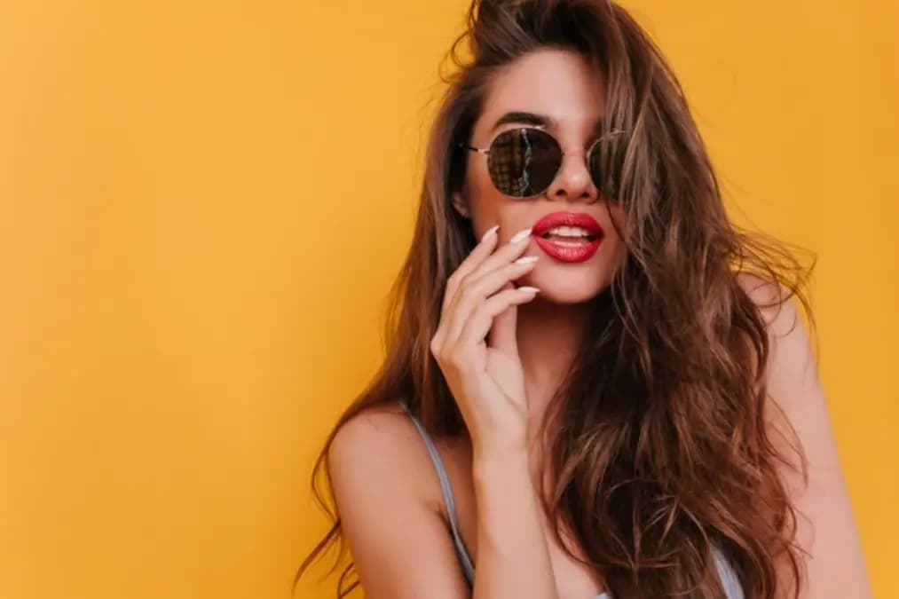 Những lí do mà bạn nên đeo những chiếc kính mát vào mùa đông Những lí do mà bạn nên đeo những chiếc kính mát vào mùa đông