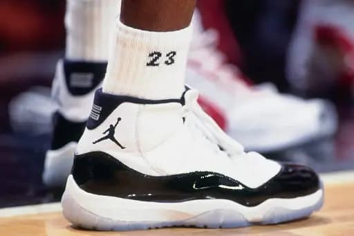 2 đôi giày gắn liền với những kỷ niệm đáng quên của Michael Jordan 2 đôi giày gắn liền với những kỷ niệm đáng quên của Michael Jordan
