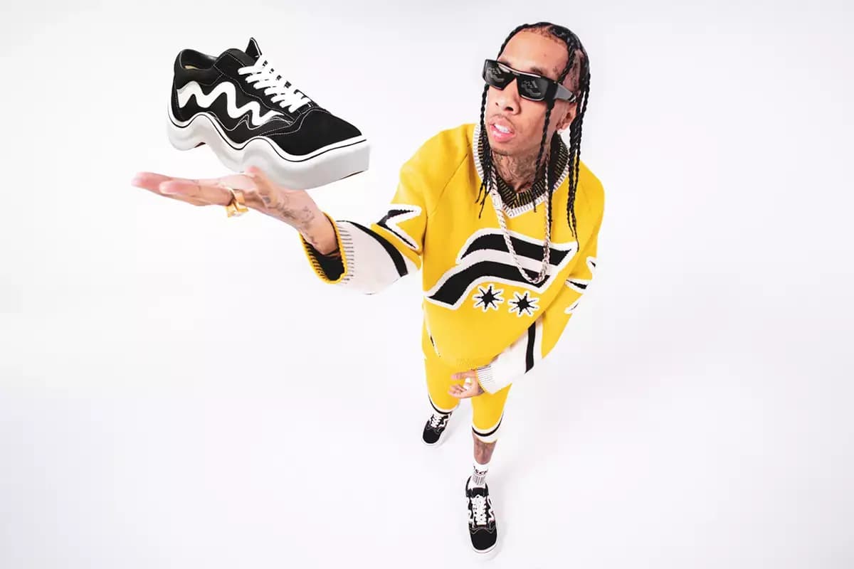 Hé lộ những hình ảnh đầu tiên về đôi giày MSCHF kết hợp cùng rapper Tyga Hé lộ những hình ảnh đầu tiên về đôi giày MSCHF kết hợp cùng rapper Tyga