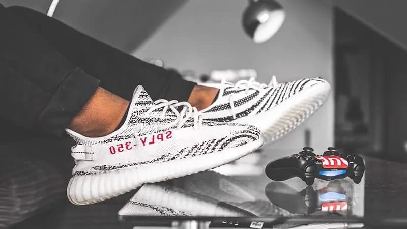 12 lời khuyên trước khi mua Adidas Yeezy Boost 350 Zebra V2. 12 lời khuyên trước khi mua Adidas Yeezy Boost 350 Zebra V2.