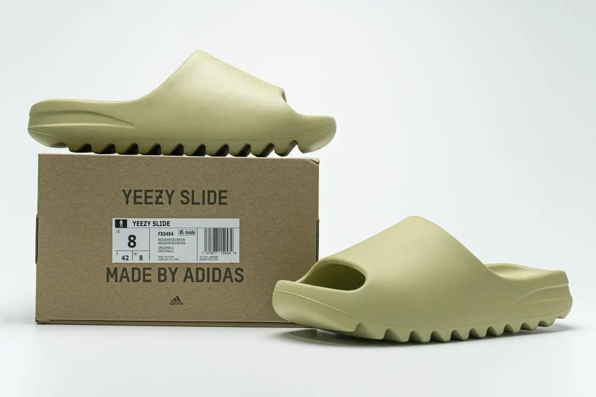 Top 10 phối màu Yeezy mà bạn không thể bỏ lỡ trong mùa hè này (Phần 1) Top 10 phối màu Yeezy mà bạn không thể bỏ lỡ trong mùa hè này (Phần 1)