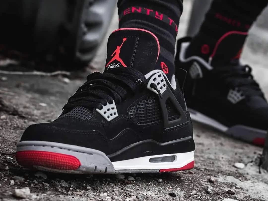 Legitcheck: Hướng dẫn cách phân biệt Air Jordan 4 Bred Real Vs Fake Legitcheck: Hướng dẫn cách phân biệt Air Jordan 4 Bred Real Vs Fake