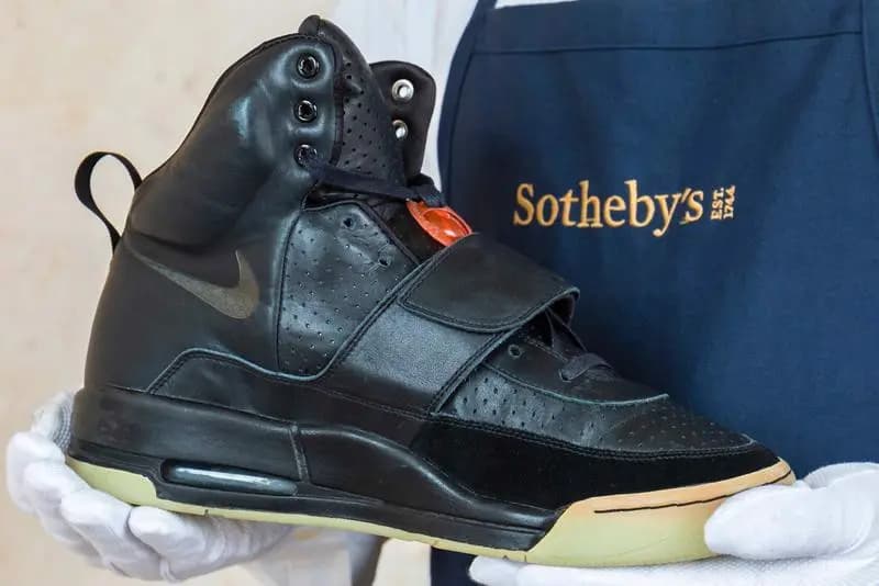 Cùng ngắm nhìn một phiên bản mẫu của Nike Air Yeezy 1 Cùng ngắm nhìn một phiên bản mẫu của Nike Air Yeezy 1