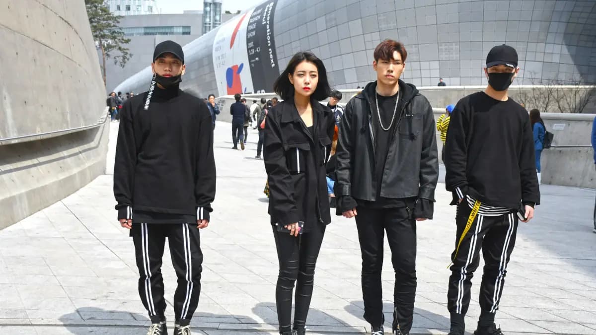 Streetwear Hàn Quốc: Những ngôi sao đang lên của thời trang Châu Á Streetwear Hàn Quốc: Những ngôi sao đang lên của thời trang Châu Á