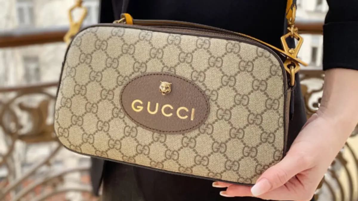 Legit Check: Cách phân biệt túi Gucci Tiger Head Supreme Real và Fake Legit Check: Cách phân biệt túi Gucci Tiger Head Supreme Real và Fake