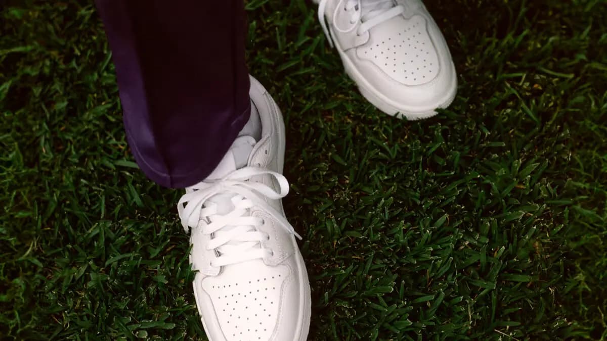 Những item nên có để tô điểm outfit chơi Golf của bạn Những item nên có để tô điểm outfit chơi Golf của bạn