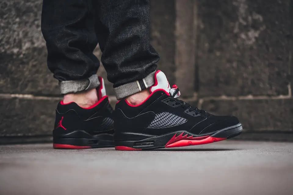 Những gì bạn chưa biết về Nike Air Jordan 5 Những gì bạn chưa biết về Nike Air Jordan 5