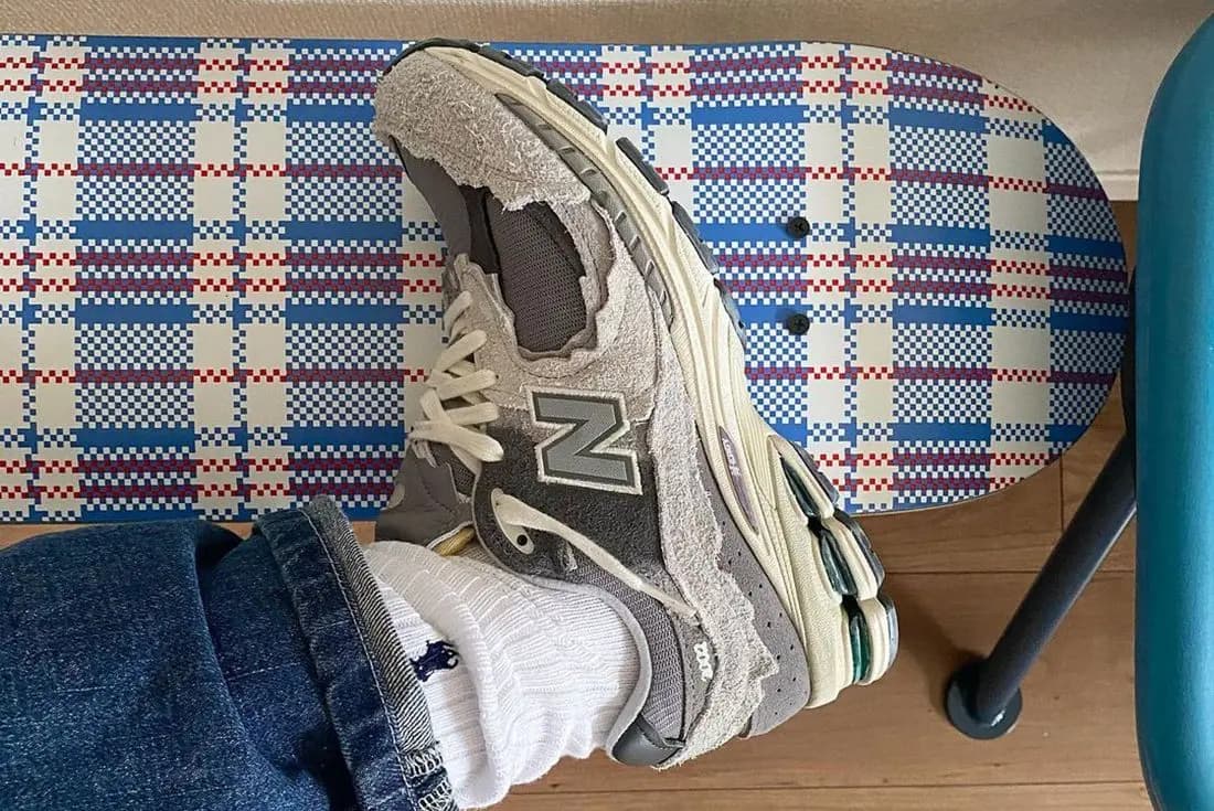 New Balance 2002R: Sự kết hợp giữa cổ điển và hiện đại New Balance 2002R: Sự kết hợp giữa cổ điển và hiện đại