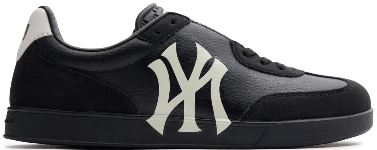 Giày MLB Squeeze New York Yankees 'Black' 3ASXSQZ3N-50BKS Giày MLB Squeeze New York Yankees 'Black' 3ASXSQZ3N-50BKS