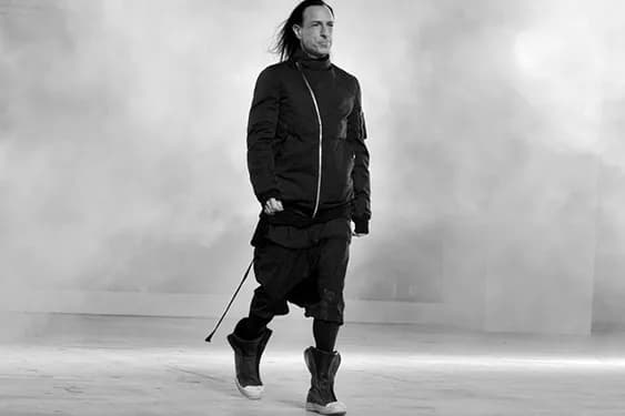 Tại sao Rick Owens lại được đại diện cho phong cách Darkwear? Tại sao Rick Owens lại được đại diện cho phong cách Darkwear?