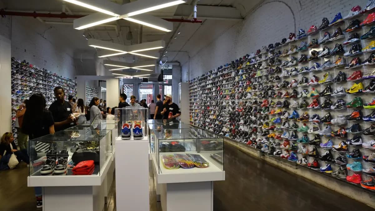 14 cửa hàng sneaker nhất định phải ghé thăm khi đến New York 14 cửa hàng sneaker nhất định phải ghé thăm khi đến New York