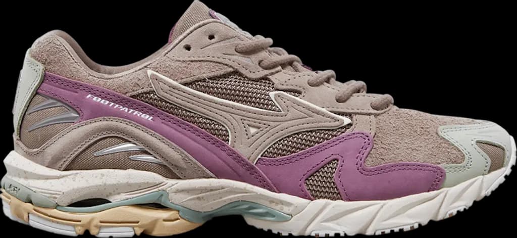 Giày Mizuno Footpatrol x Wave Rider 10 'Grey Rust' D1GD222201 Giày Mizuno Footpatrol x Wave Rider 10 'Grey Rust' D1GD222201