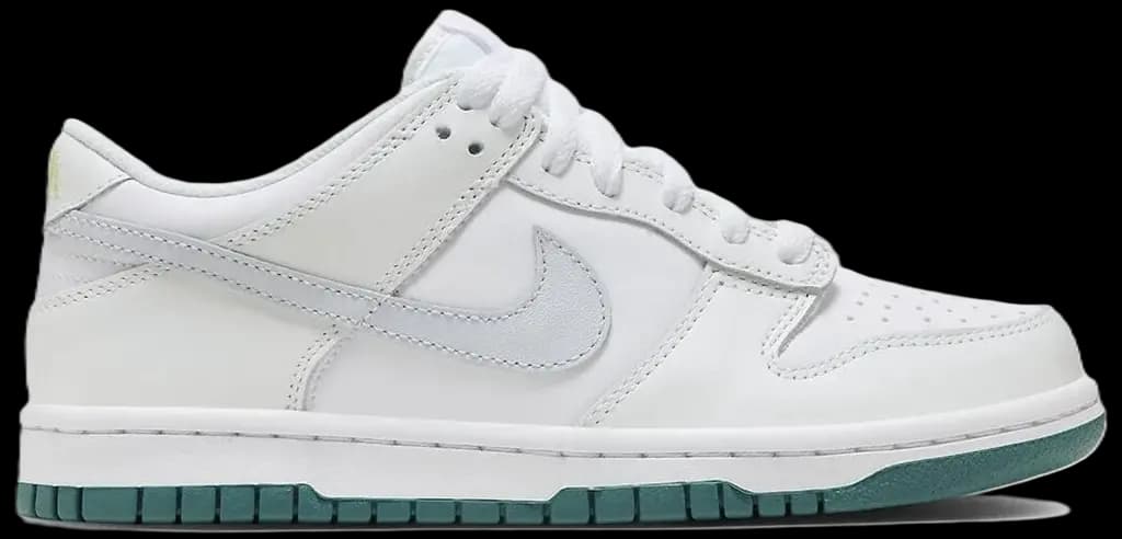 Giày Nike Dunk Low ‘Features Green’ FD9911-101 Giày Nike Dunk Low ‘Features Green’ FD9911-101