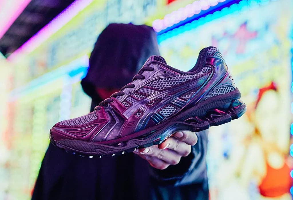 Lịch sử phát triển và hình thành dòng giày Asics Gel-Kayano 14 Lịch sử phát triển và hình thành dòng giày Asics Gel-Kayano 14