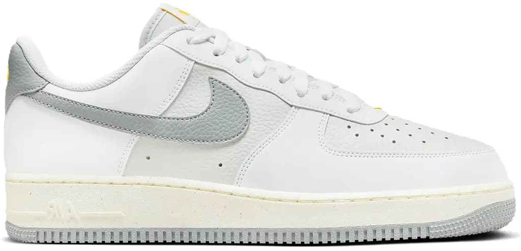 Giày Nike Air Force 1 'White Dust' FZ4620-100 Giày Nike Air Force 1 'White Dust' FZ4620-100