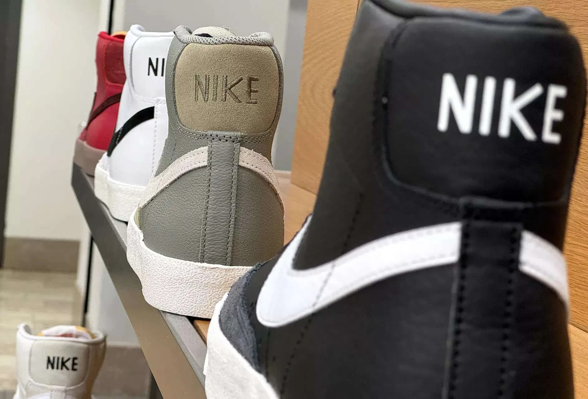 Giày Nike Retro: Những mẫu hot nhất thập niên 80 Giày Nike Retro: Những mẫu hot nhất thập niên 80