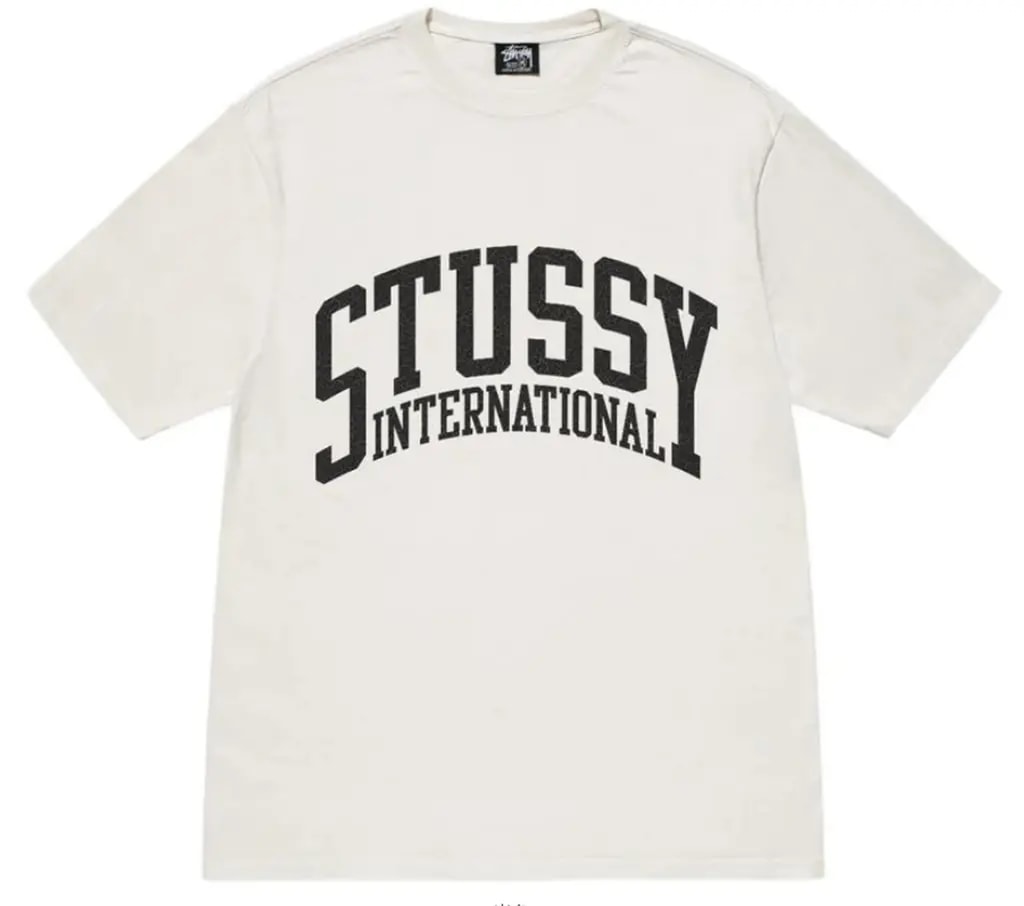 Áo Stussy International Pigment Dyed Tee 'White' — kich-thuoc: L Áo Stussy International Pigment Dyed Tee 'White' — kich-thuoc: L
