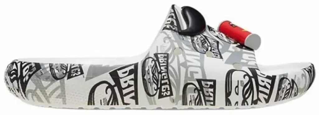 Dép Crocs Classic Slide x Pringles 'White Black' 209692-066 Dép Crocs Classic Slide x Pringles 'White Black' 209692-066