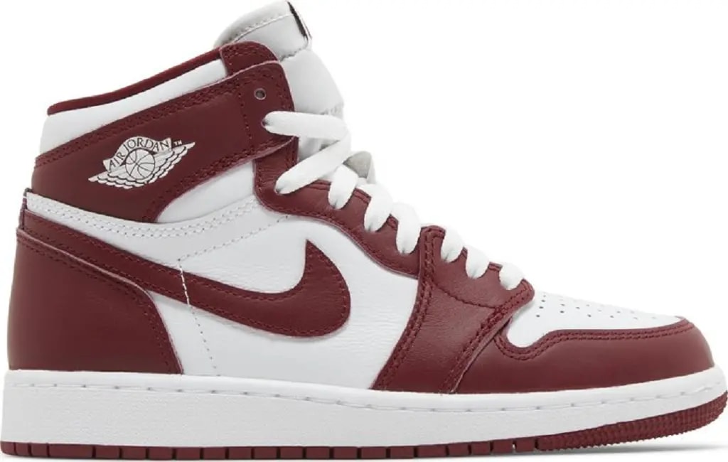 Giày Nike Air Jordan 1 Retro High OG GS 'Red' FD1437-160 — kich-thuoc: 38 Giày Nike Air Jordan 1 Retro High OG GS 'Red' FD1437-160 — kich-thuoc: 38