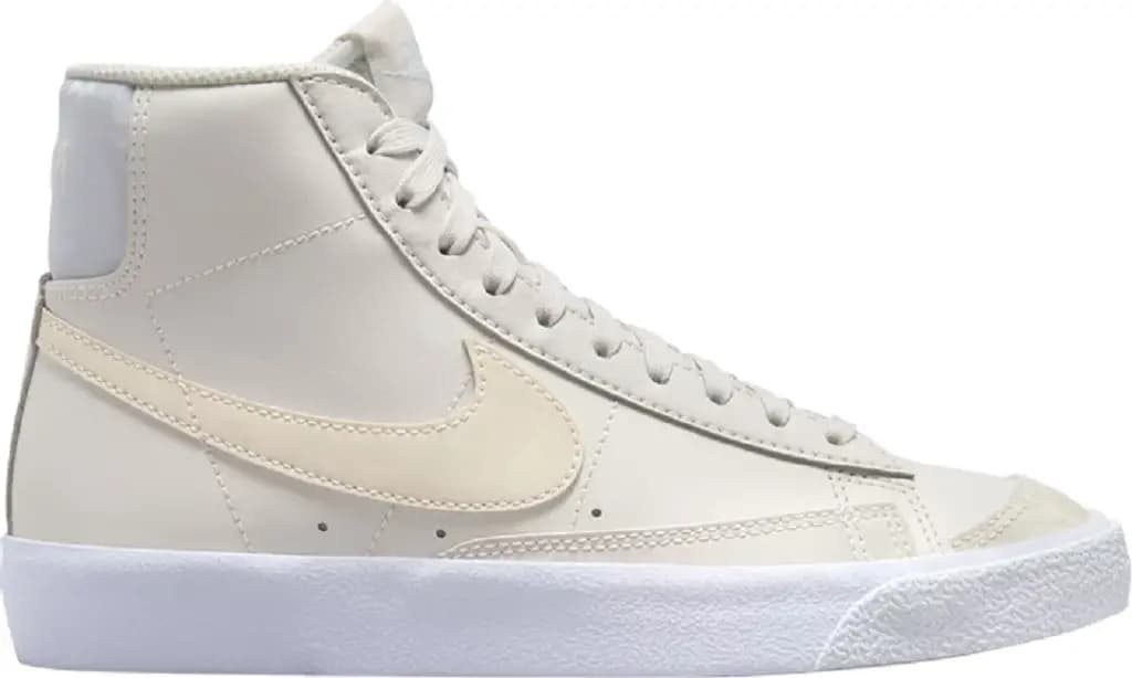 Giày Nike Blazer Mid '77 GS 'Phantom Pale Ivory' DA4086-009 Giày Nike Blazer Mid '77 GS 'Phantom Pale Ivory' DA4086-009