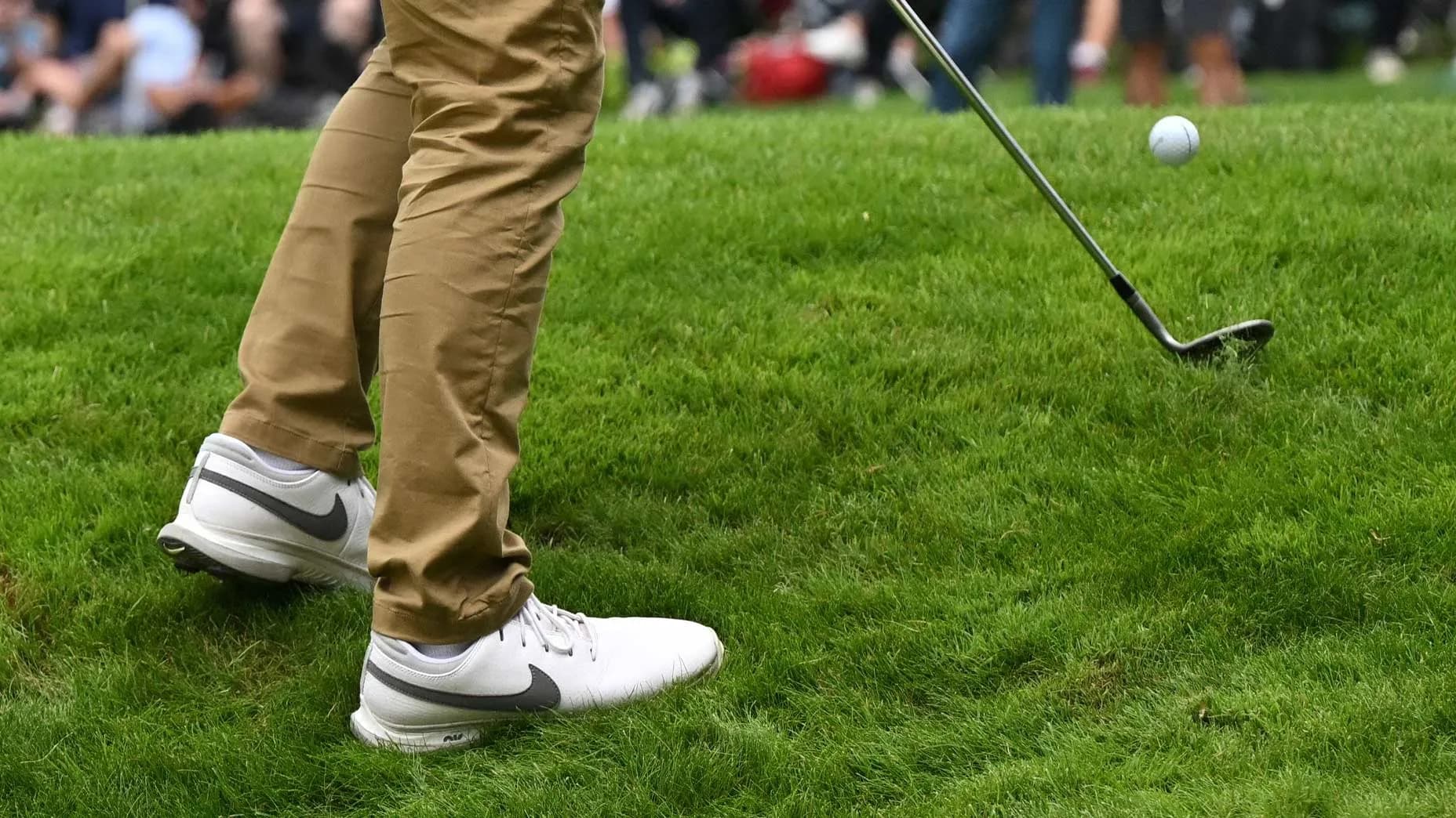 Những mẫu giày Golf không thể bỏ qua trong năm 2024 Những mẫu giày Golf không thể bỏ qua trong năm 2024