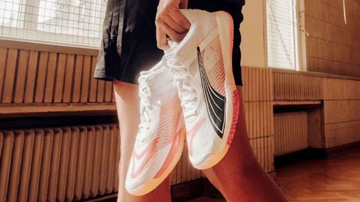 Đánh giá hiệu năng Puma Accelerate Nitro SQD: Bùng nổ tốc độ Đánh giá hiệu năng Puma Accelerate Nitro SQD: Bùng nổ tốc độ
