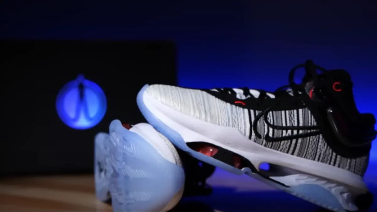 Nike GT Jump 2 - điển hình của giày bóng rổ công nghệ cải tiến Nike GT Jump 2 - điển hình của giày bóng rổ công nghệ cải tiến