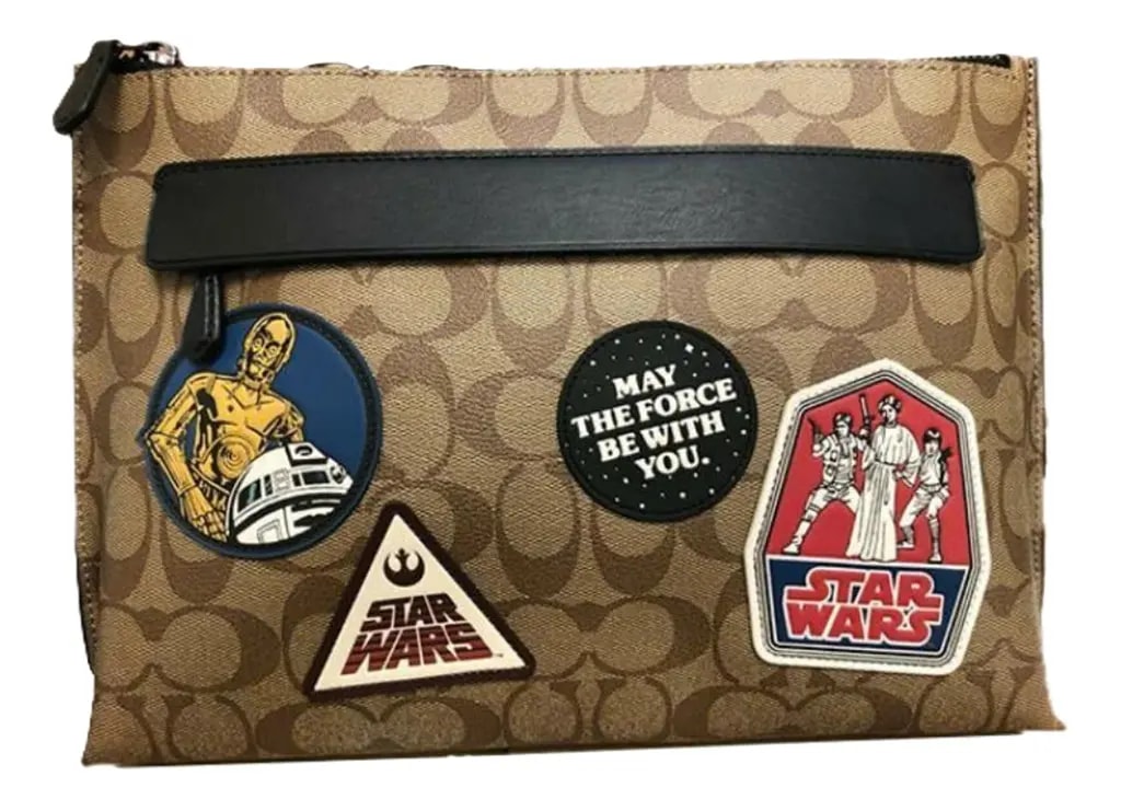 Túi Coach Monogram Badge Canvas x Star Wars 'Khaki' F88114-QBTN2 Túi Coach Monogram Badge Canvas x Star Wars 'Khaki' F88114-QBTN2