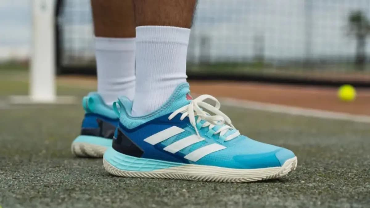 Adidas Adizero Ubersonic 4.1: Đánh giá từ người dùng thực tế Adidas Adizero Ubersonic 4.1: Đánh giá từ người dùng thực tế