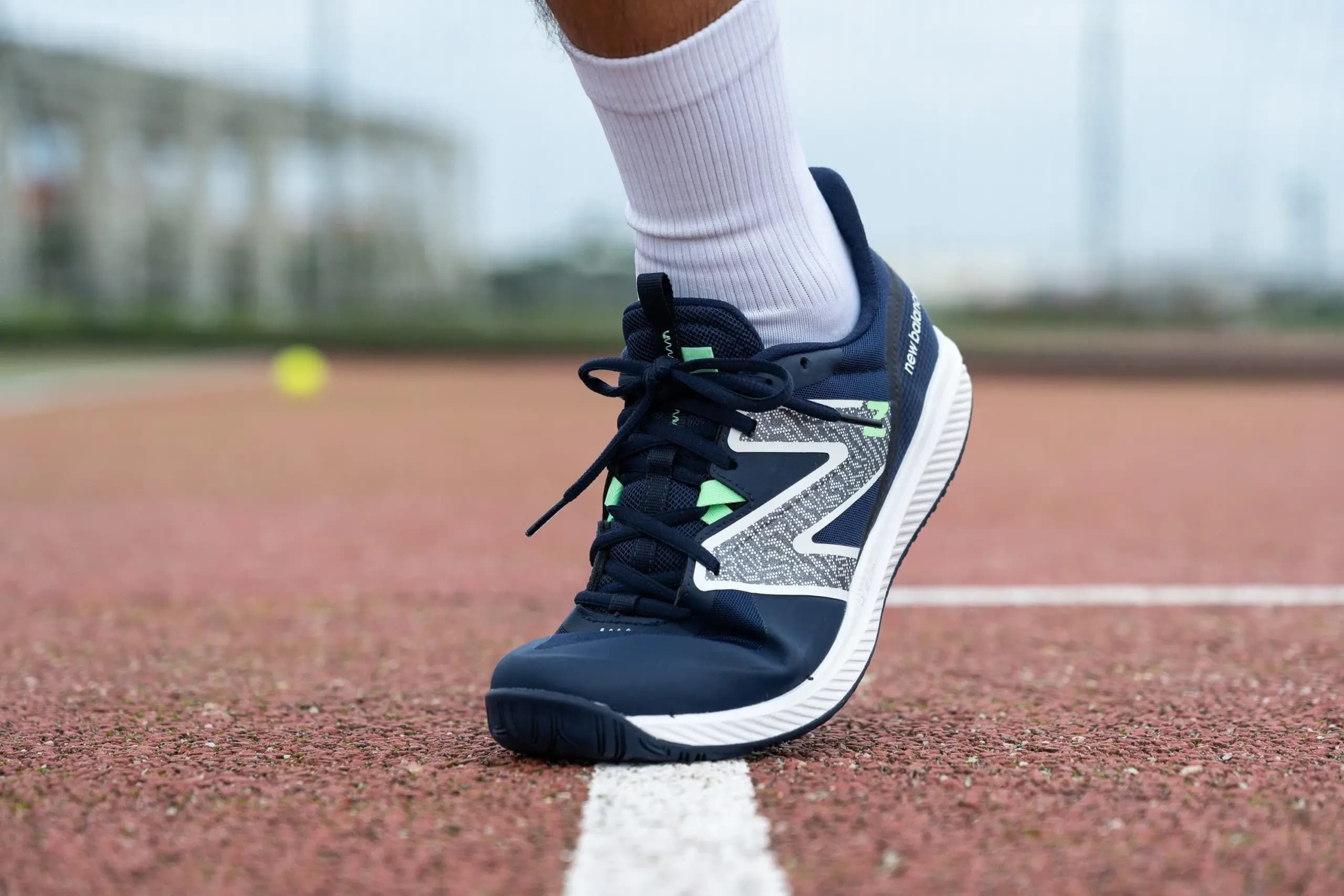 New Balance 796 v3: Tinh Hoa Công Nghệ Cho Các Tín Đồ Tennis New Balance 796 v3: Tinh Hoa Công Nghệ Cho Các Tín Đồ Tennis