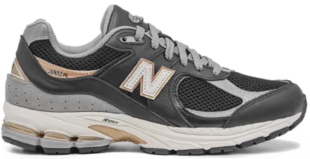 Giày New Balance 2002R 'Black Salt Gold Metallic' M2002RPO Giày New Balance 2002R 'Black Salt Gold Metallic' M2002RPO