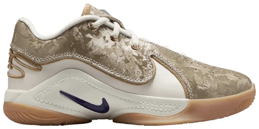 Giày Nike LeBron 22 GS 'King of the Court' FZ7308-100 Giày Nike LeBron 22 GS 'King of the Court' FZ7308-100