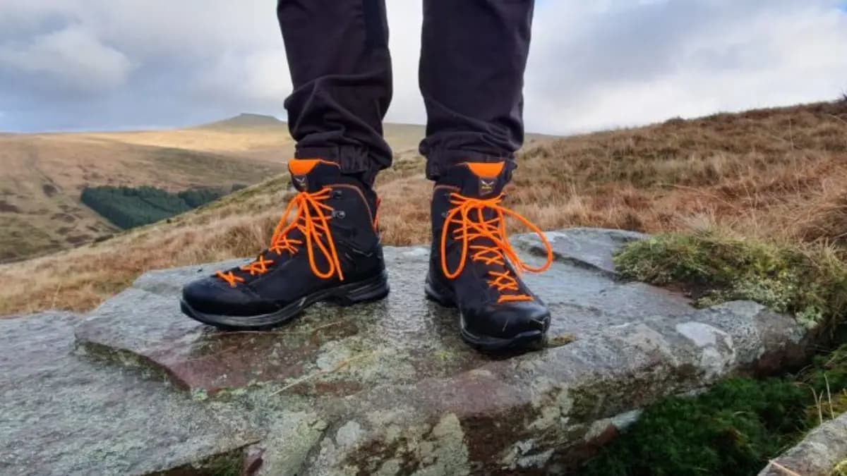 Salewa Mountain Trainer 2 Mid GTX: Sự kết hợp hoàn hảo giữa độ bền và hiệu suất leo núi Salewa Mountain Trainer 2 Mid GTX: Sự kết hợp hoàn hảo giữa độ bền và hiệu suất leo núi