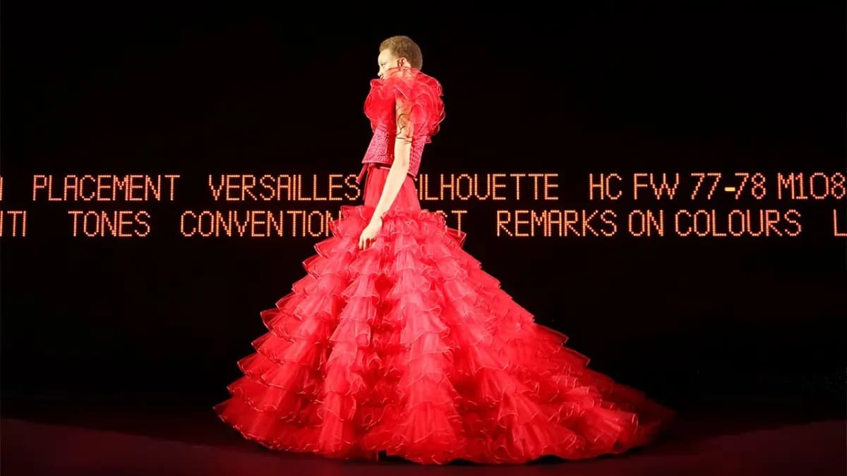 Valentino Haute Couture Xuân Hè 2025: Alessandro Michele và kỷ nguyên đầy mê hoặc Valentino Haute Couture Xuân Hè 2025: Alessandro Michele và kỷ nguyên đầy mê hoặc