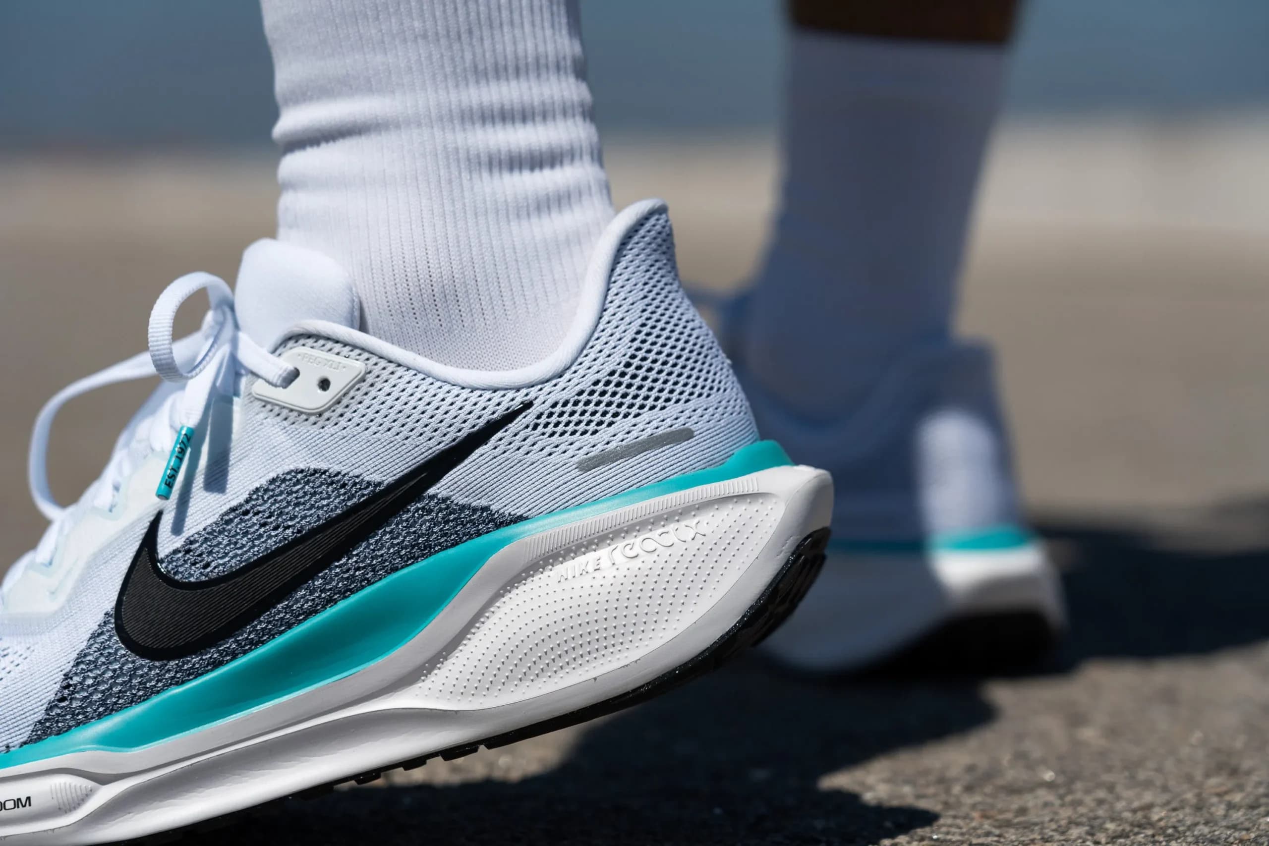 Nike Pegasus 41: Tất cả thông tin về mẫu giày chạy bộ mới ra mắt Nike Pegasus 41: Tất cả thông tin về mẫu giày chạy bộ mới ra mắt