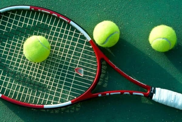 Cách chọn giày chuyên dụng cho mọi loại sân Tennis Cách chọn giày chuyên dụng cho mọi loại sân Tennis