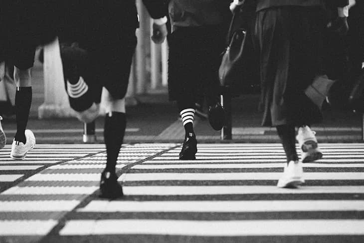Thom Browne x ASICS GEL-Kayano 14: Collab đáng mua 2026 Thom Browne x ASICS GEL-Kayano 14: Collab đáng mua 2026