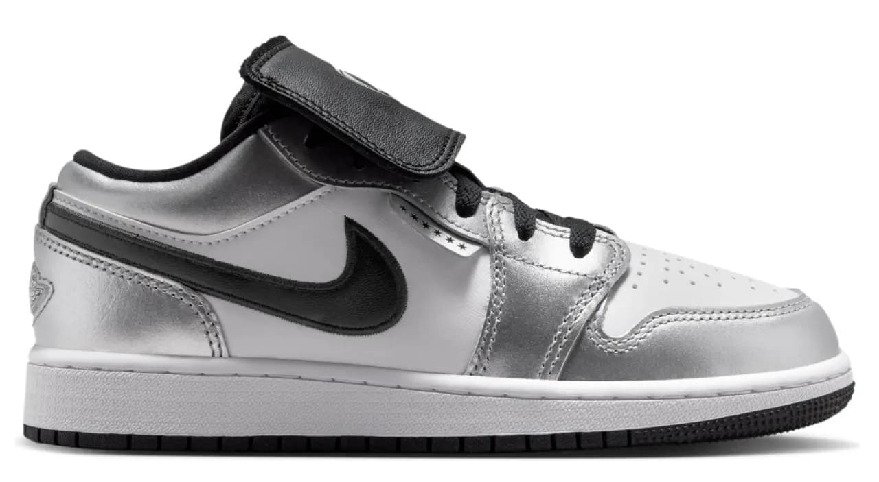 Giày Nike Air Jordan 1 Low SE 'Metallic Silver' IR2310-100 Giày Nike Air Jordan 1 Low SE 'Metallic Silver' IR2310-100