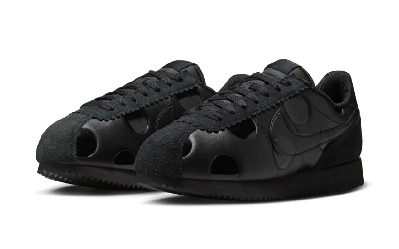 Nike Cortez “Triple Black Polka Dot” – diện mạo all-black nhưng không đơn điệu Nike Cortez “Triple Black Polka Dot” – diện mạo all-black nhưng không đơn điệu